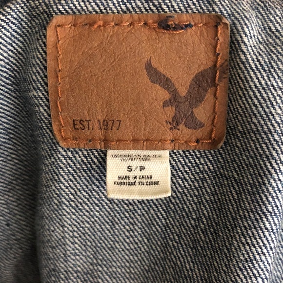 American Eagle Sleeveless Denim Vest - Picture 5 of 5